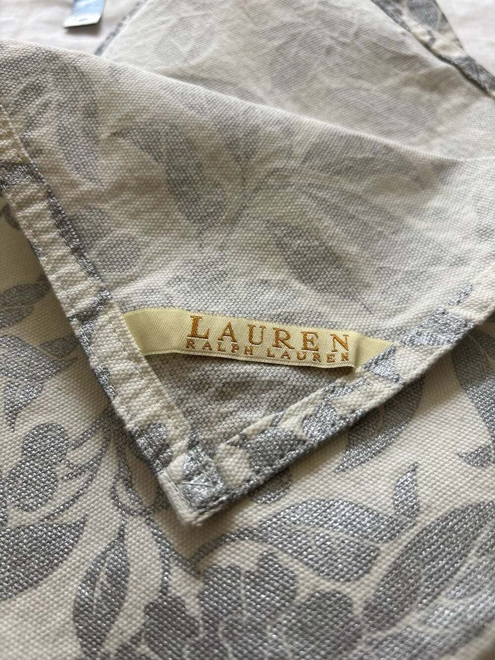 Lauren Ralph Lauren Set of 12 Silver Metallic Floral Cloth Napkins 20x20